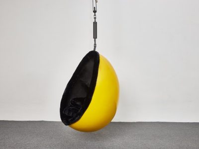 Üvegszálas függő Ovalia tojásszék limitált kiadás, Kare, Olaszország, 1990-es évek